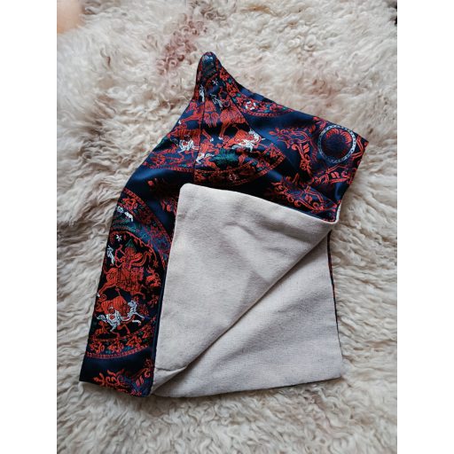 Silk cap with linen inlay
