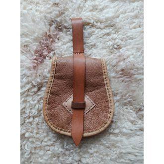 Tarsoly - leather cover and closure
