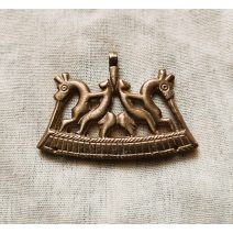Bronze and copper fitting, rings, pendants and other treasures
