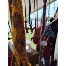 Individual equipments/knives/pottery
